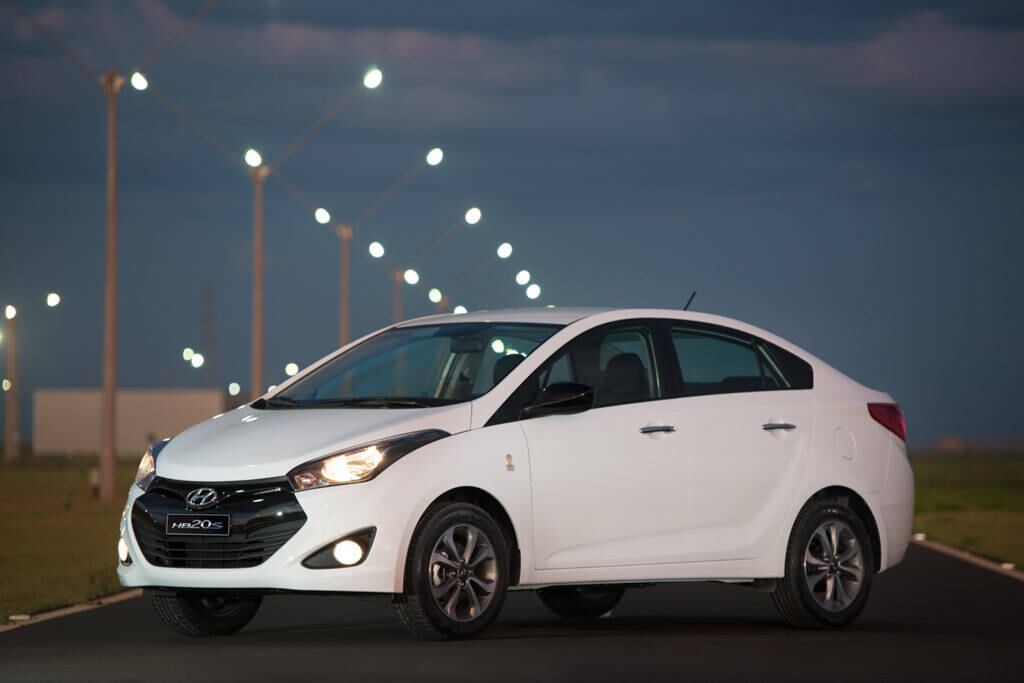 Tanto HB20 quanto HB20S estão disponíveis na série Copa do Mundo com os dois motores flex usados pela família: o 1.0 12V de três cilindros e 80 cv de força, e 1.6 16V de quatro cilindros e 128 cv — ambos com etanol