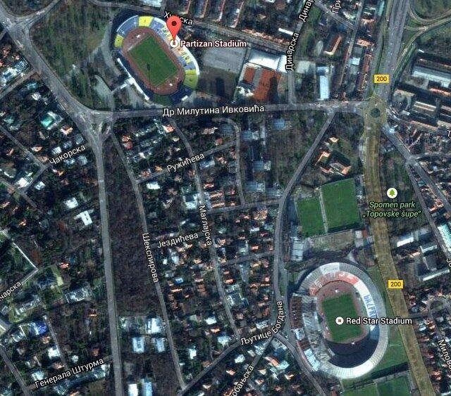 Nem mesmo quando a rivalidade causa conflitos e até mortes os clubes se interessam em deixar suas casas longe da do maior adversário. Em Belgrado, na Sérvia, Partizan e Estrela Vermelha se localizam a cerca de um quilômetro um dos outro. A rivalidade entre os clubes é considerada uma das maiores do mundo