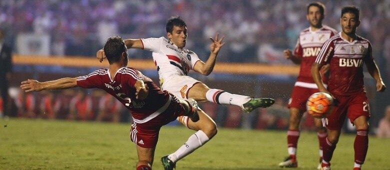 Ex-Boca Juniors, Calleri marcou dois gols e garantiu a vitória do São Paulo sobre o River Plate no Morumbi