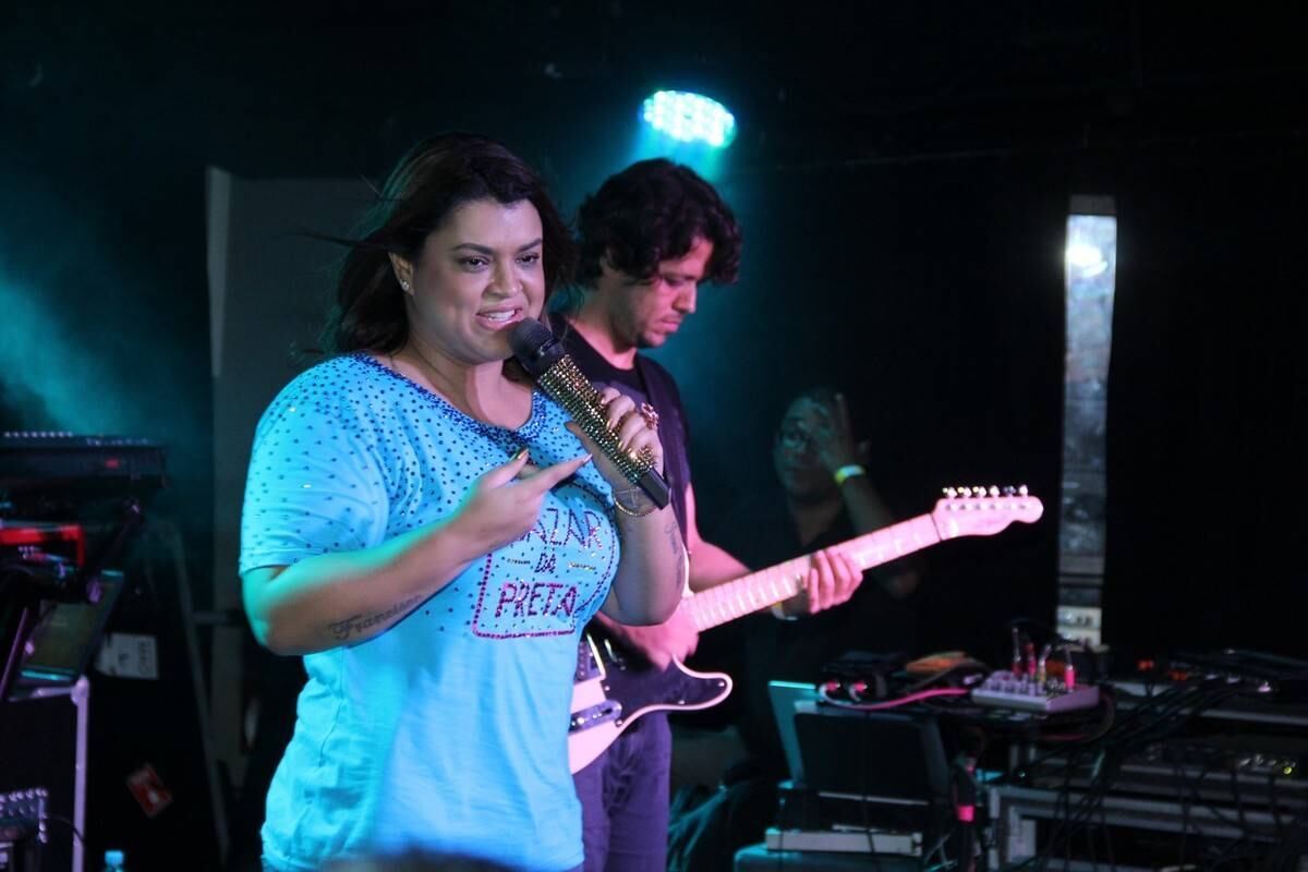 Ela se apresentou com o filho, Francisco