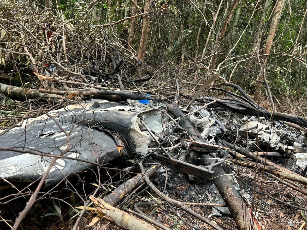 Avião foi derrubado após ignorar ordens da FAB