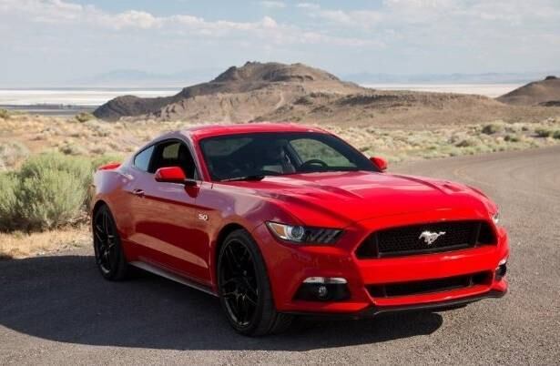 Outro modelo de Mustang, o 5.0, também vai aparecer no filme
