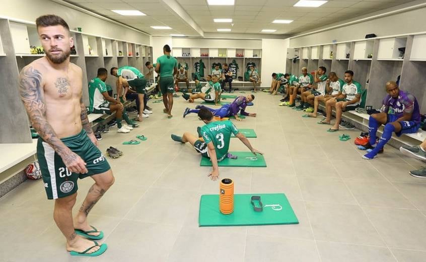 Atletas do Palmeiras retornam ao CT nesta terça para avaliação física