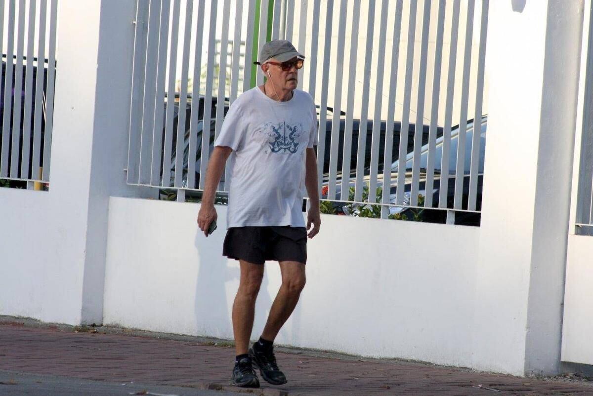 Passado o "susto", Ney disse à imprensa que pretenderia desacelerar seu dia a dia