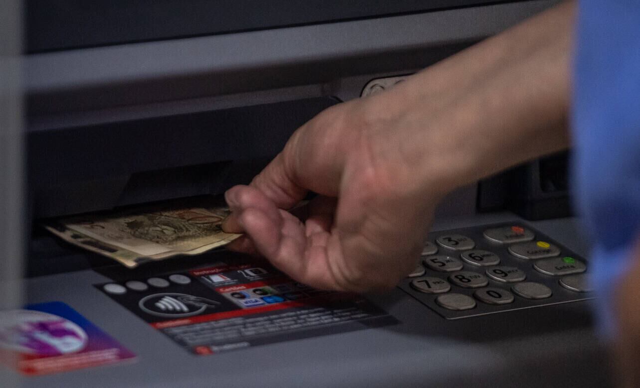 Valor médio do 13º salário é de R$ 3.057 neste ano