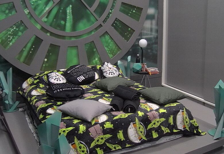 Até quem curte a onda Geek vai encontrar na Riachuelo um
jogo de cama para chamar de seu! Olhem só o que a Riachuelo preparou para os
casais no Power Couple!