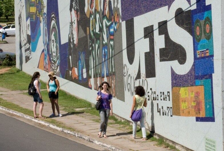 O quadro de vagas remanescentes dos cursos presenciais está disponível no site www.sisu.ufes.br