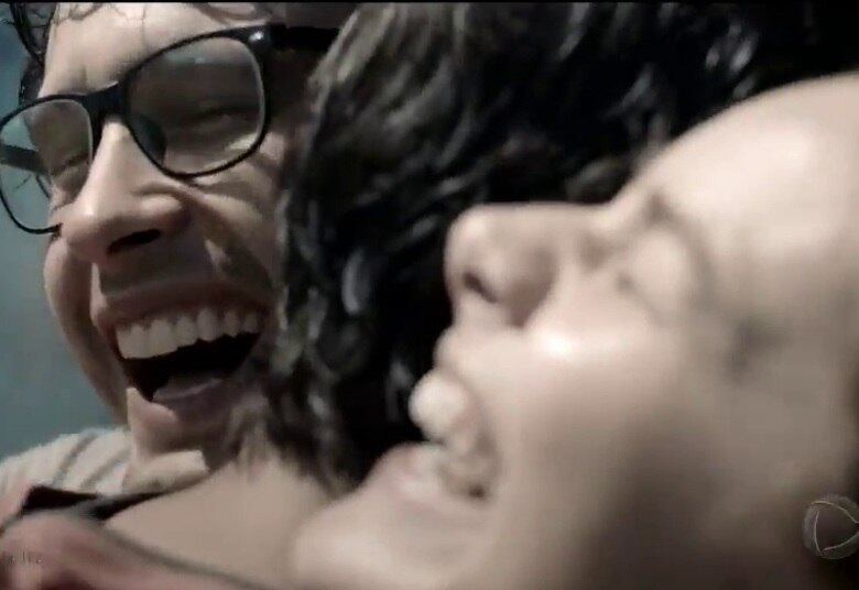 A alegria de reencontrar o amor tirou de Lulli a ideia de colocar fim em sua própria vida. Dogui também parecia não acreditar que estava vendo o melhor amigo mais uma vez. Para não perder mais tempo, Lulli contou para ele que estava grávida. Emocionado, Sapo só sabia comemorar por estar vivo e por ser pai 