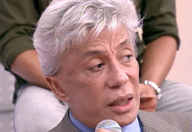 No apartamento montado próximo ao gabinete, em 2009, Renata encontrou o patrão morto. Clodovil teve morte cerebral após um AVC