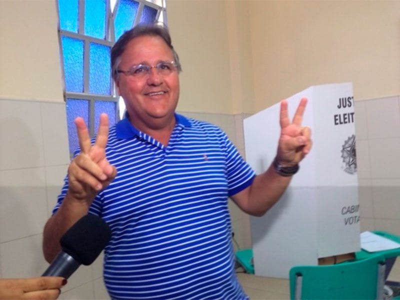 Após o resultado da eleição, Geddel Vieira Lima afirmou que respeita a vontade do povo.

— Não será desta vez que poderei servir à Bahia como sua voz no Senado da República. Apresento minhas congratulações ao Dr. Otto Alencar, vencedor da disputa ao Senado, formulando votos de que possa, no Senado da República, ajudar a Bahia no enfrentamento dos seus imensos desafios

