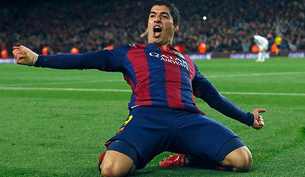 Titular do Barcelona e um dos destaques da equipe na temporada, Luis Suárez garantiu na época do ocorrido que houve um erro de tradução por parte do lateral francês. Segundo ele, a intenção não era usar a palavra “negro” no mesmo sentido que existe no inglês. Apesar do pedido de desculpas, o uruguaio foi multado em R$ 115 mil e suspenso por oito jogos. Será que teremos um reencontro tranquilo?