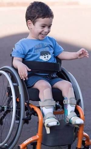 Arthur, de 3 anos, é portador de atrofia muscular espinhal