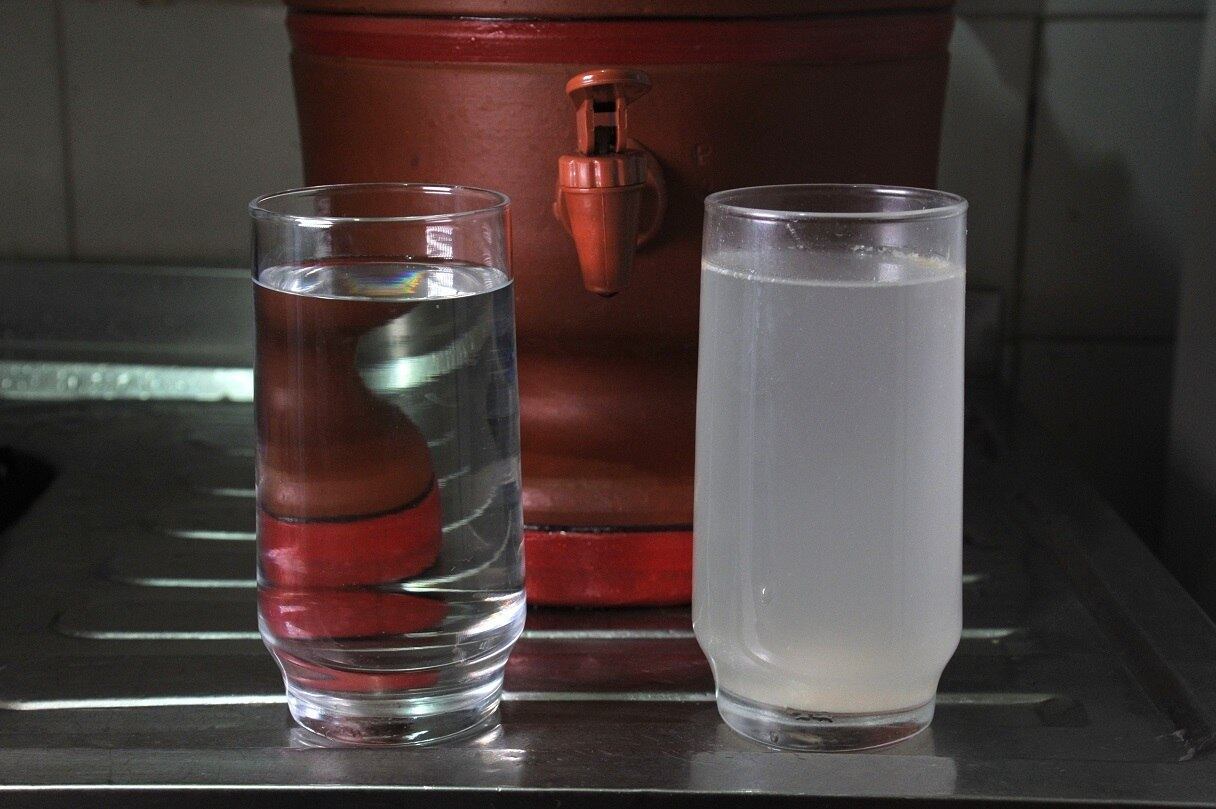 Água de boa qualidade e água contaminada