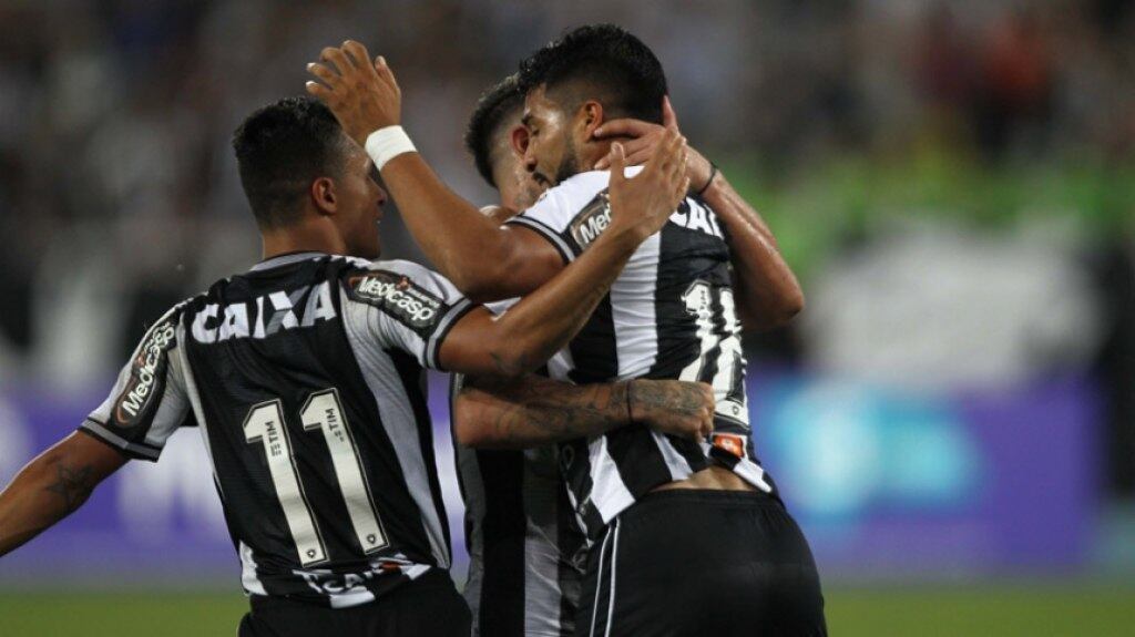 11º Botafogo - 25 pontos
Chances de Libertadores - 1%
Chances de rebaixamento - 13%