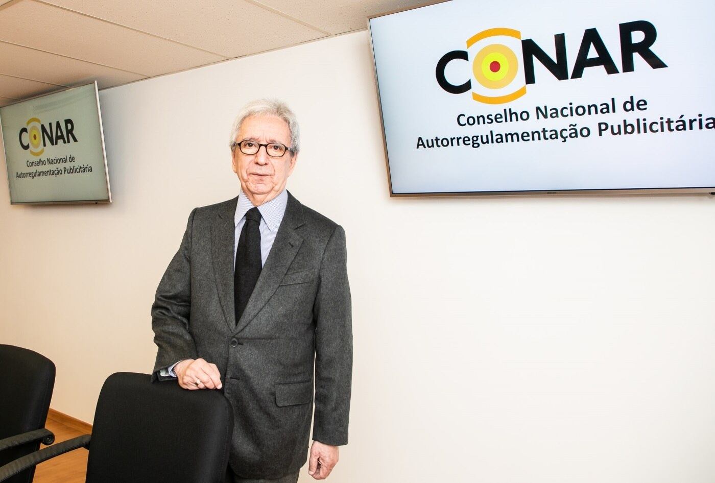 A nova diretoria do Conar (Conselho Nacional de Autorregulação Publicitária) assumiu o comando da entidade nesta quinta-feira (9). O advogado João Luiz Faria Netto (foto) será o presidente da entidade no período 2018-2020