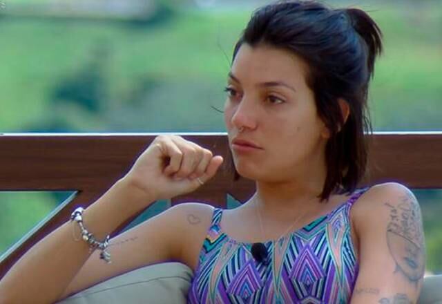 12 horas sem água encanada

Ao desobedecer uma das regras do reality, Gabi Prado causou muita confusão na casa. A peoa levou um balde de cerveja para a sede do confinamento durante uma festa na décima temporada do reality e, claro, que a história acabou mal para os peões, que ficaram 12 horas sem água encanada
