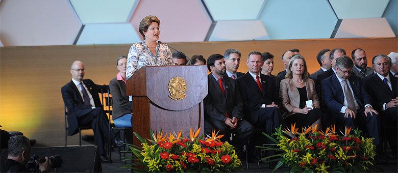 Mais da metade do dinheiro vai para projetos de saneamento, pavimentação e mobilidade urbana contratados no fim de 2012