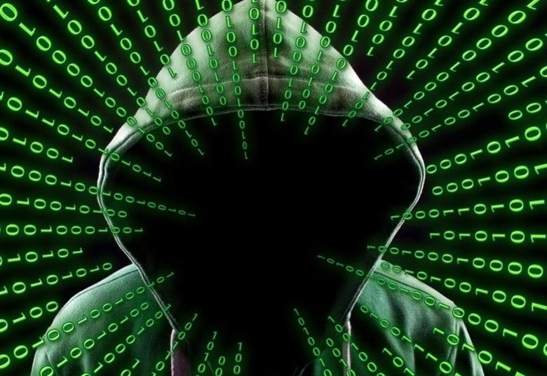 A ação é minuciosa e não pode deixar dúvidas, ou seja, nenhum detalhe pode passar despercebido. Até mesmo uma linha pode ser a peça-chave