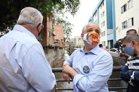 Na periferia, França falou sobre geração de empregos