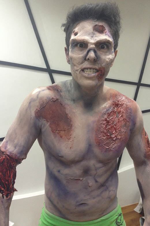 — Cada personagem tem uma técnica diferente. Ou vou fazer látex, ou silicone, ou pintura, massinha etc.

+ Veja cinco curiosidades da vida de Amin Khader que você nem imaginava
+ Até clique do bumbum! Veja as selfies mais anormais compartilhadas pelos famosos
+ Relembre os casamentos mais extravagantes do mundo dos famosos
+ Roberta Miranda comenta foto polêmica na internet: “Eu não abri as pernas, aquilo é um nu artístico”

