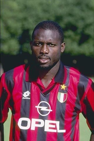 E já em 1995, um não-europeu ganhou: George Weah, africano nascido na Libéria e que defendia o Milan. Aliás, Weah é hoje o presidente da República da Libéria