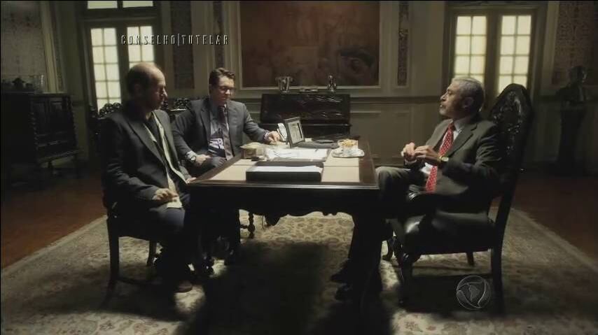 Sereno ameaça denunciar o juiz Brito por fraude em
processo

+ Assista aos melhores momentos do penúltimo capítulo de Conselho Tutelar

+ Não perca o último capítulo de Conselho Tutelar. Veja o que vai rolar!

+ Veja imagens chocantes das cenas de violência infantil exibidas em Conselho Tutelar
