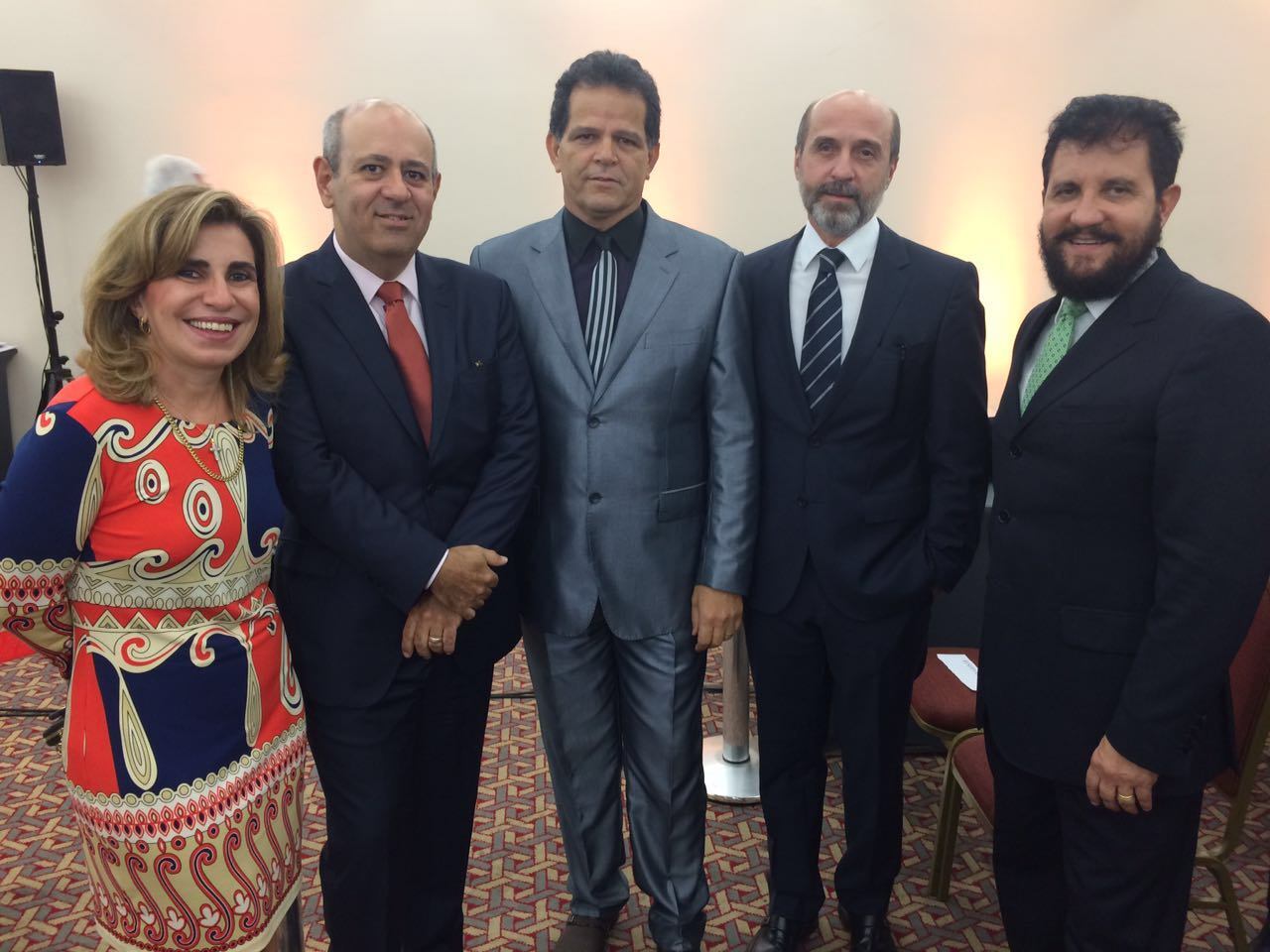 Ana Paula Pellegrina Lockmann, desembargadora do TRT-15, Luiz Cláudio Costa, presidente da Rede Record, Valdir Florindo, desembargador-presidente da Academia, Márcio Novaes e Zacarias Pagnanelli, diretor corporativo e diretor nacional institucional da Rede Record, respetivamente