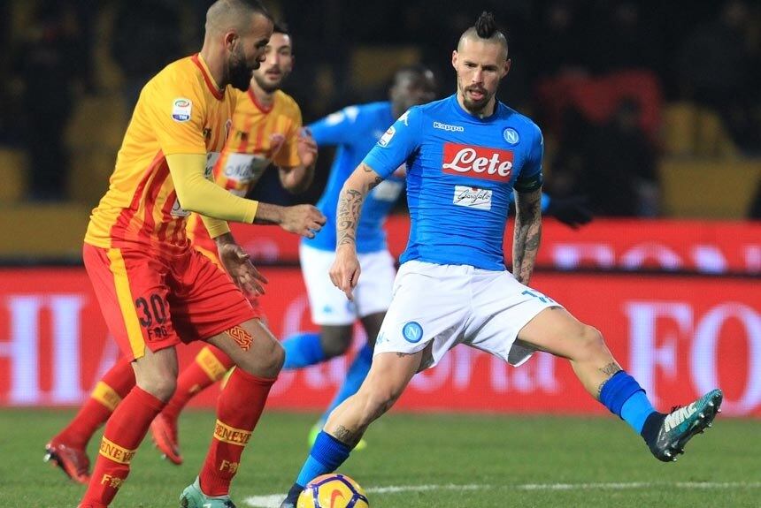 Após ser rebaixado com o Benevento na última temporada, o volante brasileiro Sandro foi contratado pelo Genoa. Com passagem pelo Tottenham e pela seleção brasileira, o volante