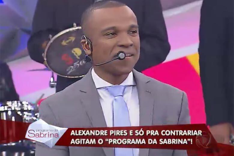 Apreensivo, Alexandre Pires não fazia ideia do que estava por vir

+ Vídeo: Com 25 anos de carreira, Só Pra Contrariar recebe homenagem do Programa da Sabrina

+ Quer saber tudo sobre o Programa da Sabrina? Siga o perfil no Twitter

+ A atração da japa mais famosa do Brasil também está no Facebook. Curta!
