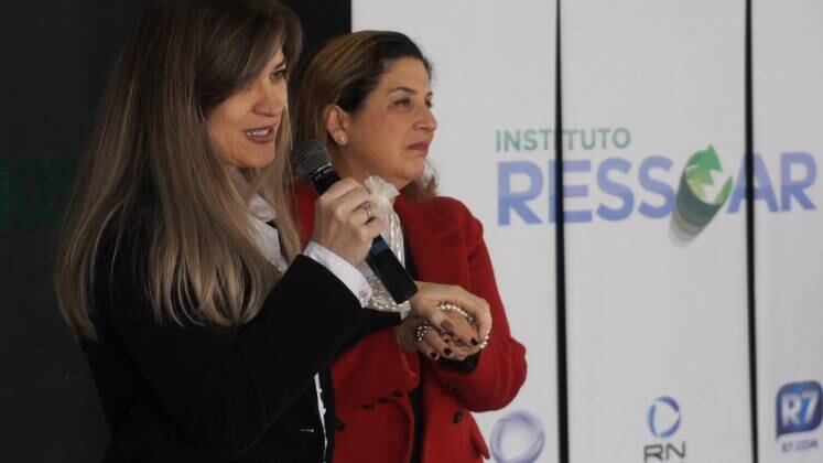 No dia 6 de Maio foi realizado pelo Instituto Ressoar a edição do Ressoar Solidário 2022, uma festa muito especial em comemoração às mães dos alunos atendidos pela ABADS (Associação Brasileira de Assistência e Desenvolvimento Social). Confira alguns momentos do evento!