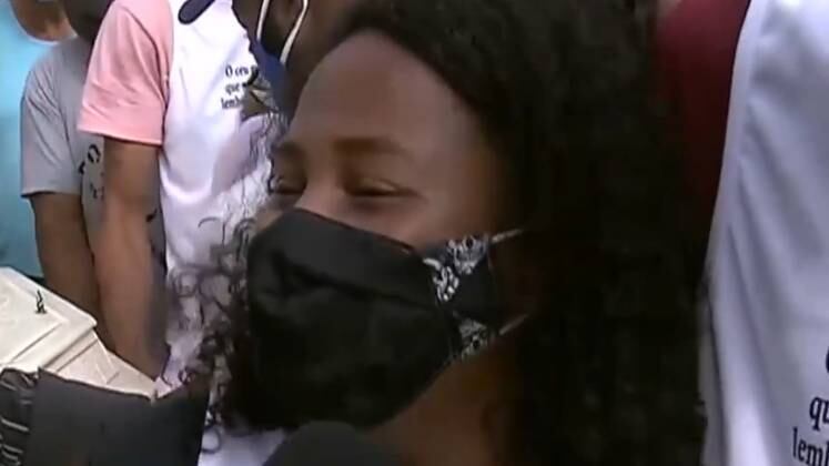 "Ela tirou a minha vida e eu não sei o porquê. Até agora, tento achar um motivo", desabafou Daniela. Ela contou que tinha uma boa relação com a vizinha e que a filha dela também frequentava sua casa 