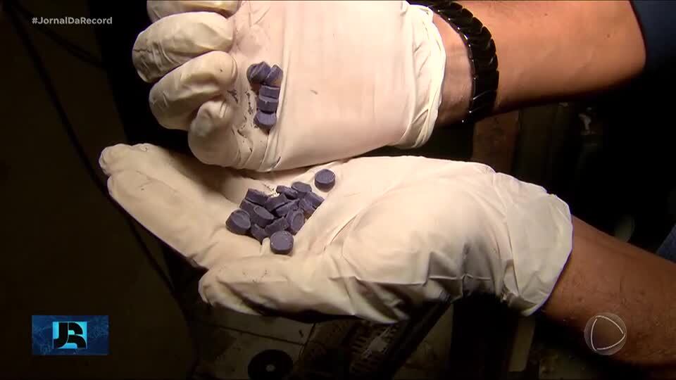 Polícia descobre laboratório de drogas sintéticas no Guarujá, litoral de SP