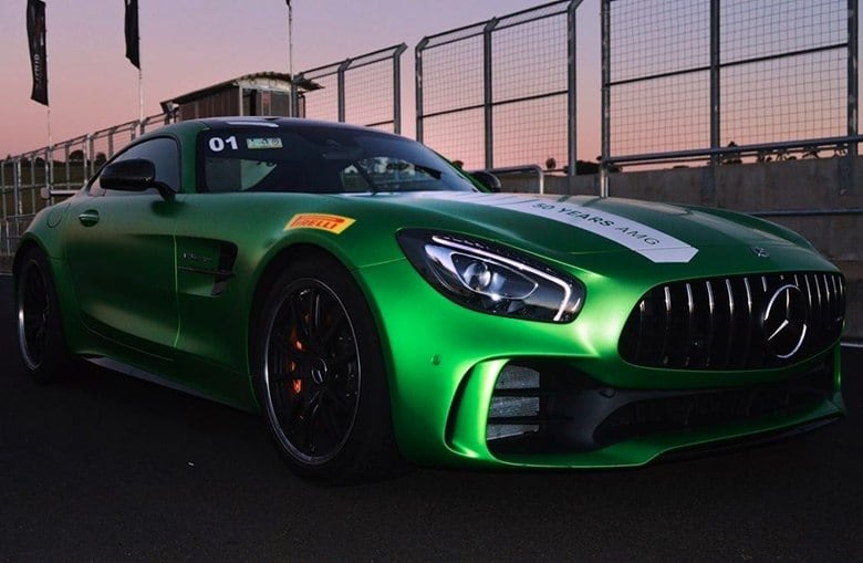 A outra grande atração foi a presença do monstruoso AMG GT R, a opção mais potente da família com 585 cavalos 