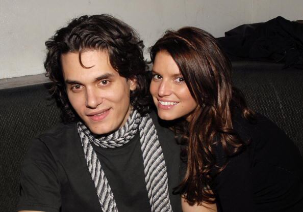 Jessica Simpson
John e a atriz namoraram entre 2006 e 2007 e, provavelmente, foi um dos relacionamentos mais turbulentos. Mesmo depois de alguns anos, o cantor continuou mandando ofensas à Jessica durante entrevistas. Em uma delas, à US Magazine, ele a descreveu como "cocaína".

– Drogas não fazem bem se você usar muito


