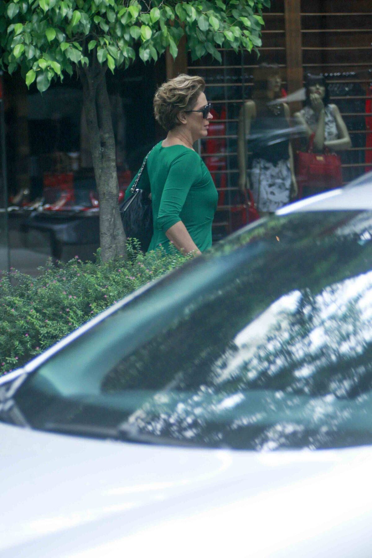 Claudia Raia e Tainá Müller almoçam juntas em restaurante

Veja também: Claudia Raia fala sobre o lançamento da sua coleção de esmaltes