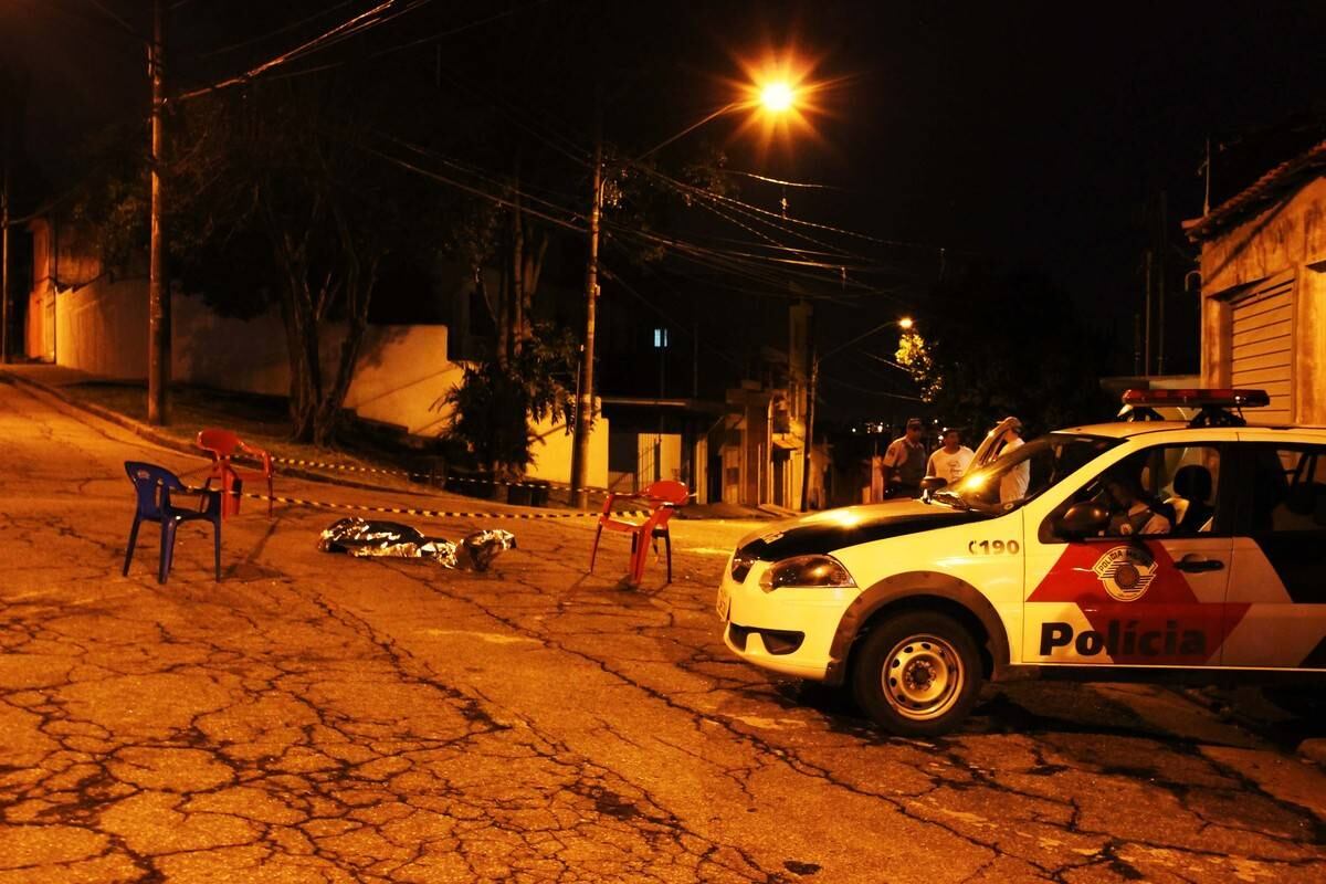 Crime aconteceu no início da madrugada deste sábado