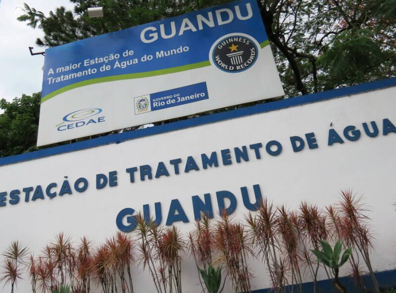 Fachada da estação de tratamento, em Nova Iguaçu