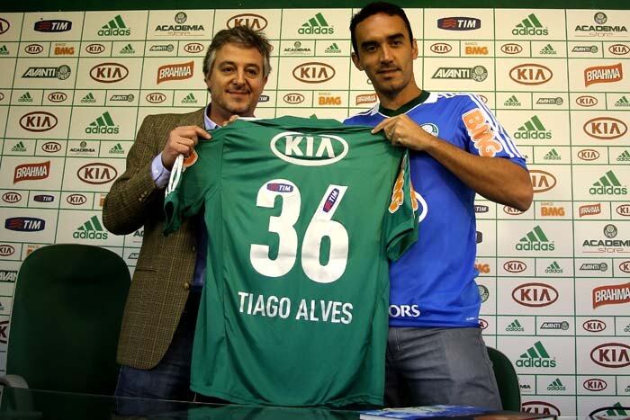 Tiago Alves foi dispensado e está
na Ponte Preta