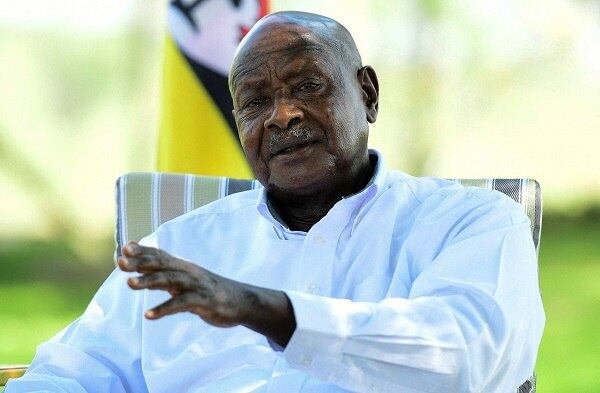 Yoweri Museveni, presidente da Uganda, mandou mais soldados ao local de ataque do Estado Islâmico