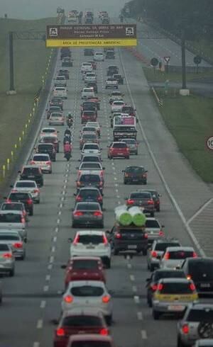 Altura do km 41 da Imigrantes, nesta sexta-feira (28)