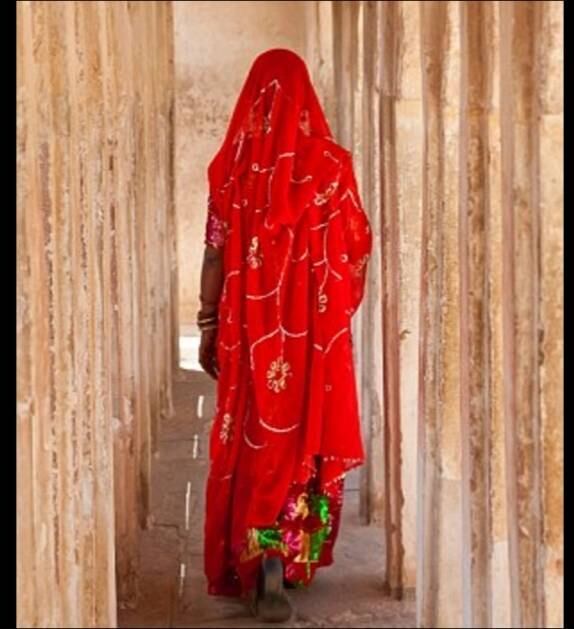 Uma menina de apenas 13 anos de idade que alega ter sido estuprada foi acusada de se vingar de seu suposto agressor ao sequestrar e decapitar o filho de cinco anos do homem