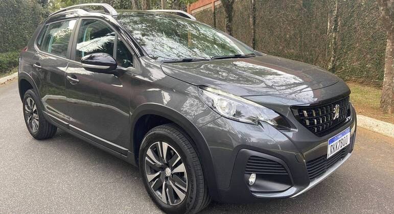 Peugeot 2008 Griffe 1.6 THP 2024: a única disponível