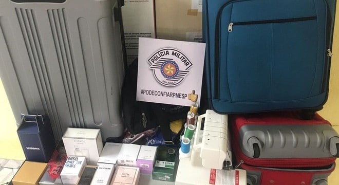 Dois homens são suspeitos de roubar malas de passageiros em Guarulhos