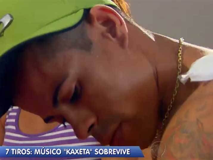 O cantor foi baleado na madrugada enquanto dirigia na Cidade Náutica III, na cidade de São Vicente, no litoral paulista. 