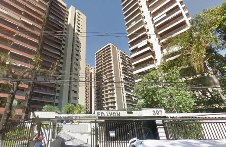 Prédio onde Pezão declarou possuir um apartamento