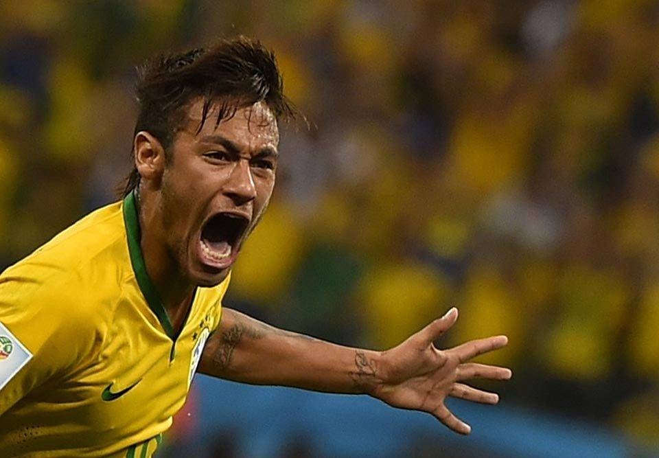Neymar comemora gol contra a Croácia na estreia do Brasil na Copa: fora de campo, país tem índices melhores que os nossos