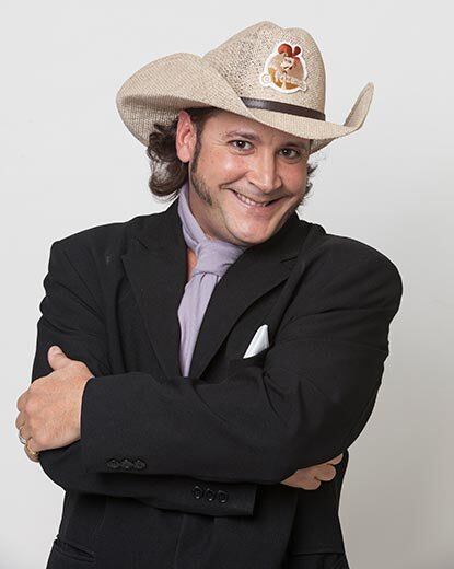 

— [Diria] para ele entender que existe um só Deus, o Deus
criador do universo e da Terra e ninguém vai até Deus senão através do Espírito
Santo, que é Jesus Cristo, que é como mensageiro

+ Vídeo: No Vale à Pena Ver Direito, Roy Rossello é o alvo da vez de Mion e Mionzinho

+ Roy Rossello fala sobre o drama de ter perdido uma filha com 22 anos: “Ela foi um ensino de vida para mim”

+ Legendários também está no Facebook. Curta!

+ Siga a atração de Marcos Mion no Twitter!
