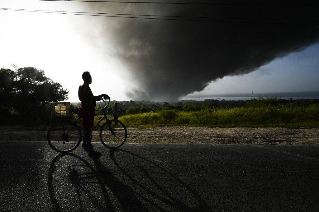 Fumaça do incêndio em Cuba podia ser vista de longe do local do incidente