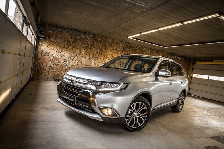 Mitsubishi Outlander 2016