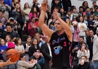 Ryan Martin, professor da Saco Middle School, tentou 1.683 arremessos ao longo de sessenta minutos e converteu 1.516 deles